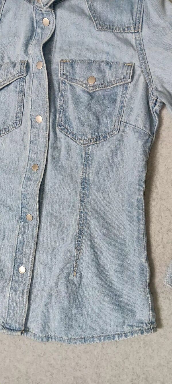 Universal Thread Snap Button Denim Trucker Western Shirt Size 4 Light Wash Boho - Picture 6 of 12